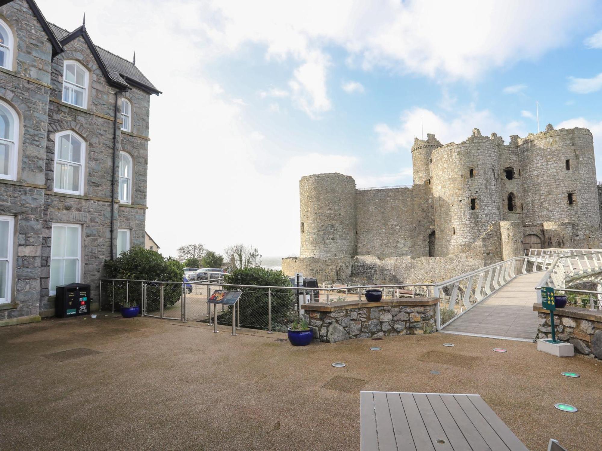 Harlech Apartments - Bendigeidfran Экстерьер фото