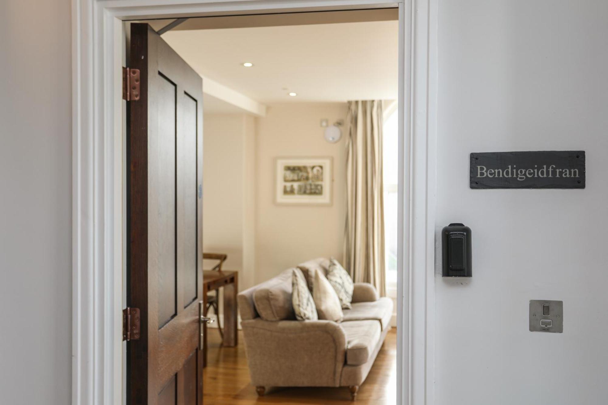 Harlech Apartments - Bendigeidfran Экстерьер фото